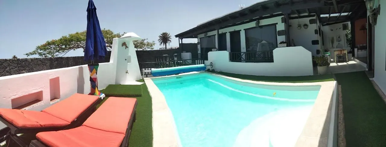 Aptos Con Piscina El Flamboyan 1 Teseguite Apartment